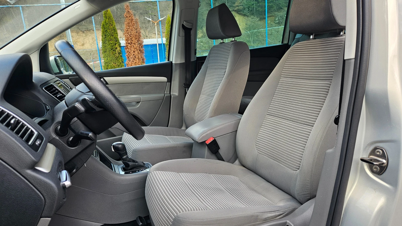 Seat Alhambra 2.0 Tdi AVTOMAT/NAVIG/7mesta/FR /UNIKAT, снимка 10 - Автомобили и джипове - 54002917