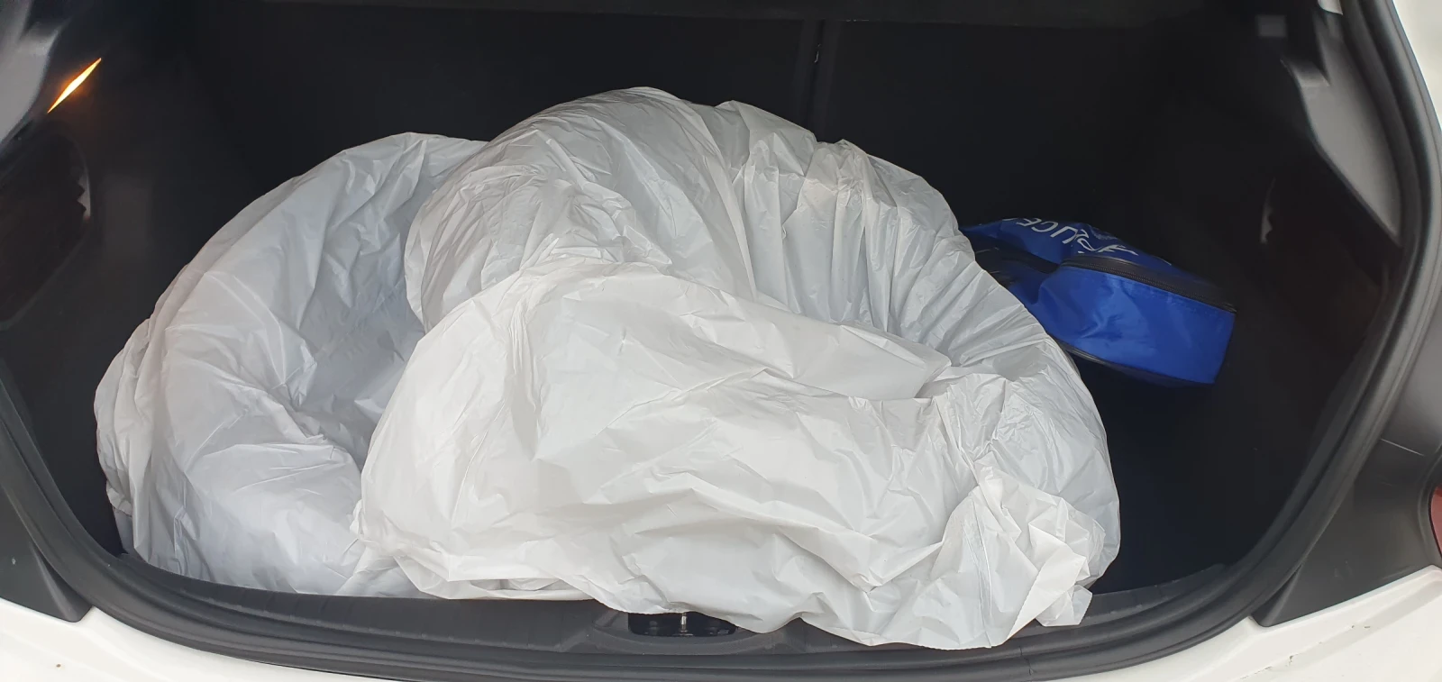 Peugeot 208, снимка 14 - Автомобили и джипове - 54096625