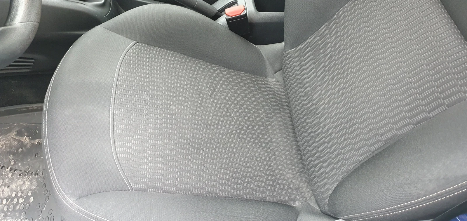 Peugeot 208, снимка 10 - Автомобили и джипове - 54096625