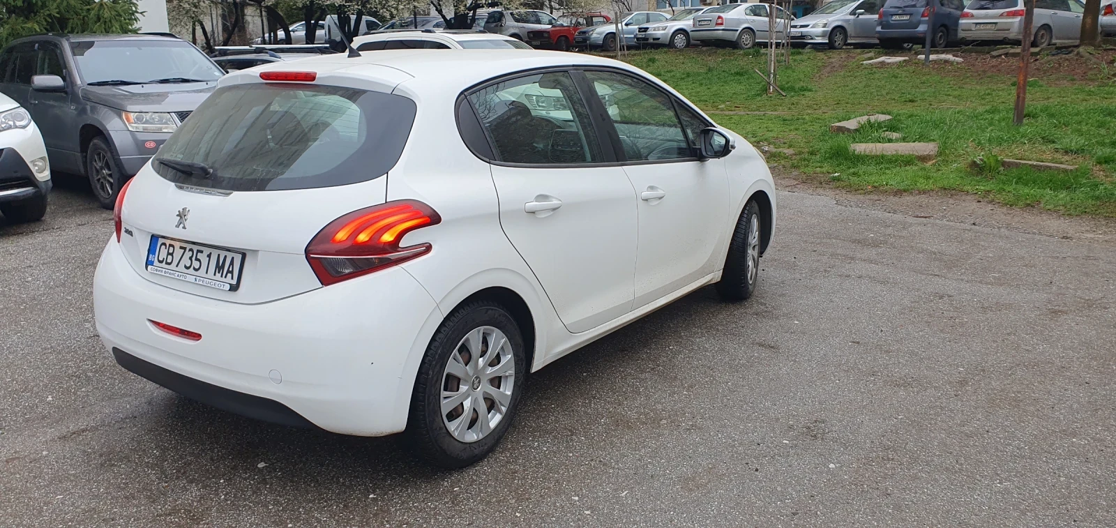Peugeot 208, снимка 5 - Автомобили и джипове - 54096625