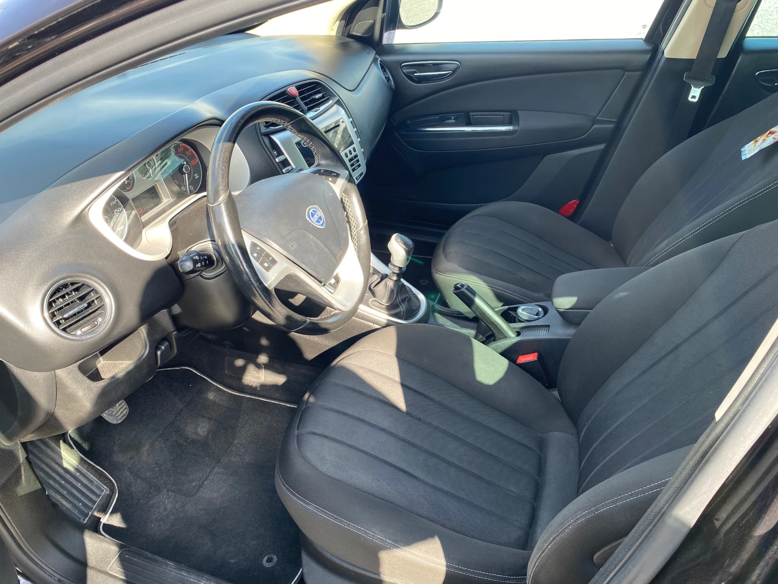 Lancia Delta 1.4 T 120ks.LPG, снимка 10 - Автомобили и джипове - 54180651