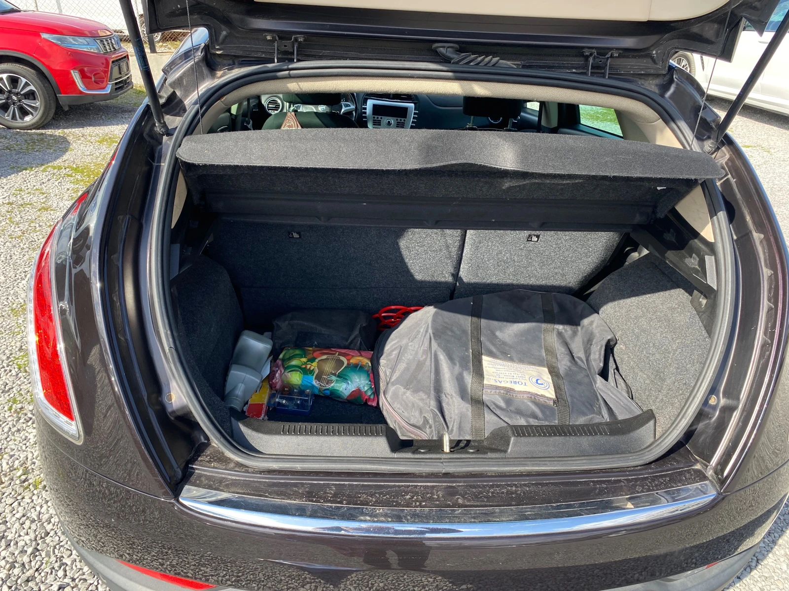 Lancia Delta 1.4 T 120ks.LPG, снимка 13 - Автомобили и джипове - 54180651