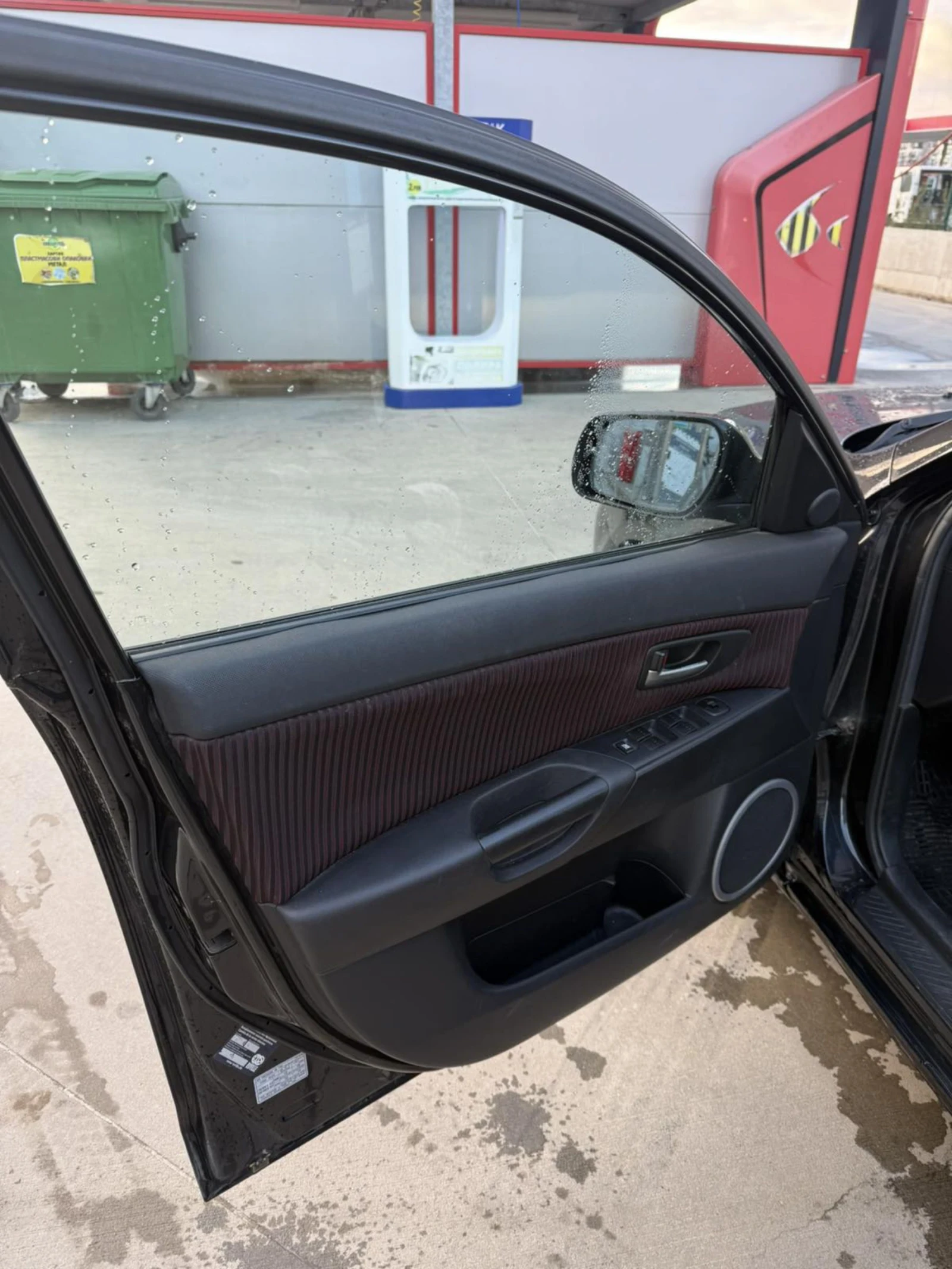 Mazda 3 1.6 дизел, снимка 6 - Автомобили и джипове - 54224444