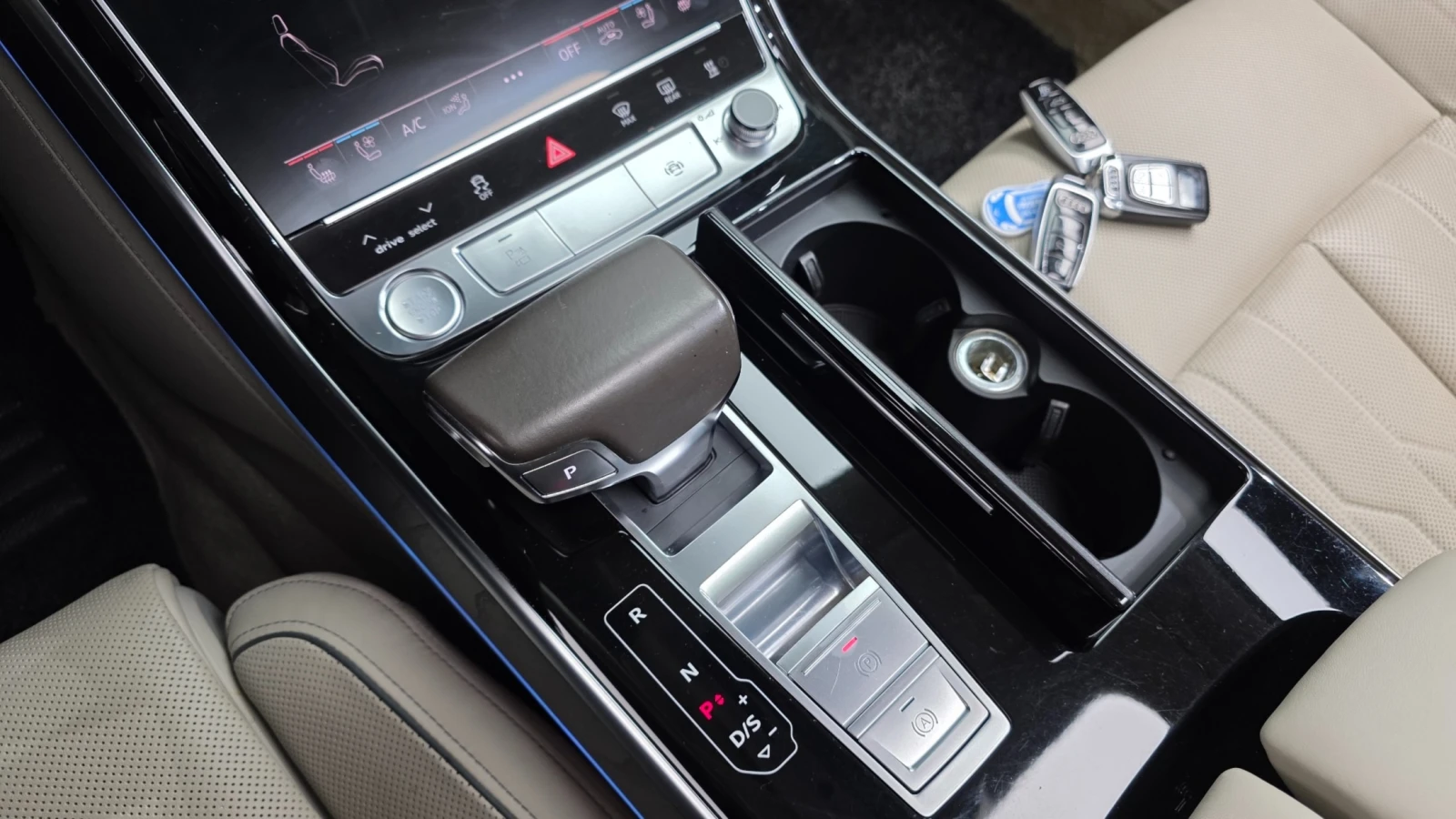Audi A8 55 TFSI Quattro LWB | HUD | 360  Камера | Massage, снимка 8 - Автомобили и джипове - 55114526