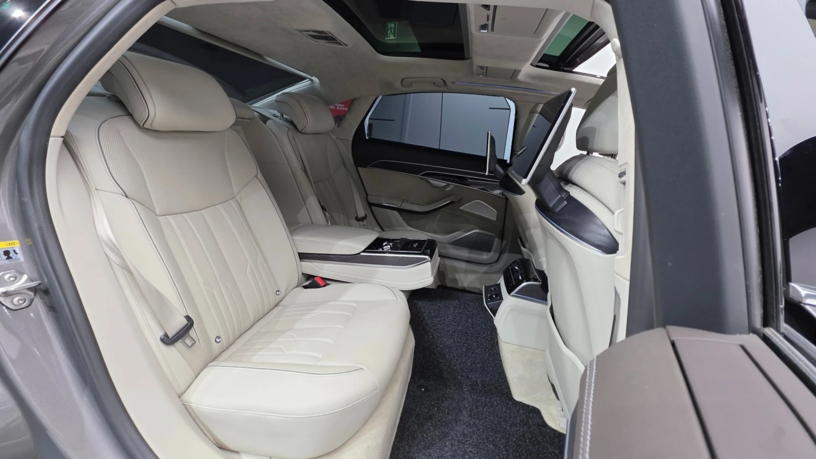 Audi A8 55 TFSI Quattro LWB | HUD | 360  Камера | Massage, снимка 16 - Автомобили и джипове - 55114526