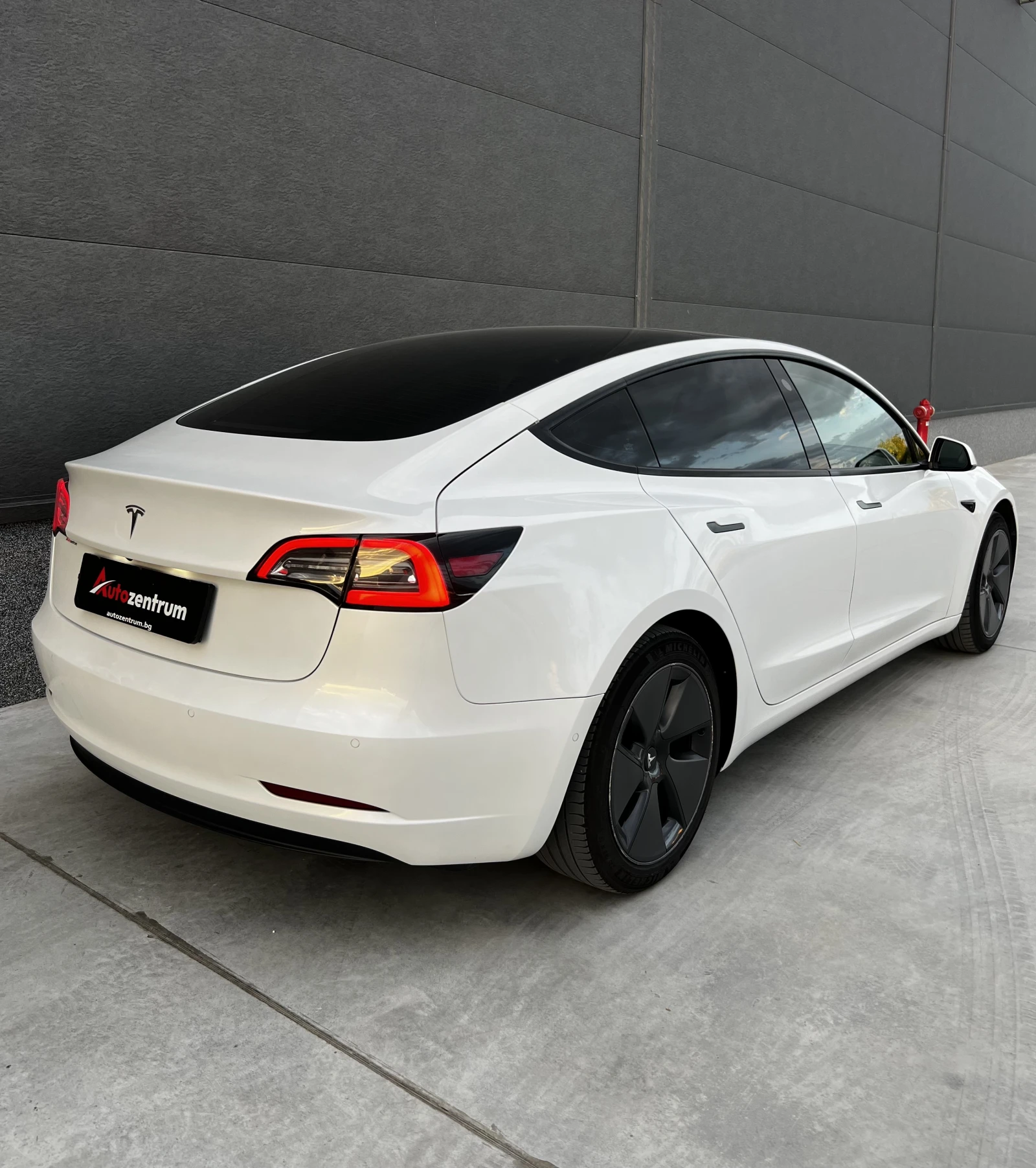 Tesla Model 3 Standard Range Plus, снимка 3 - Автомобили и джипове - 55225162