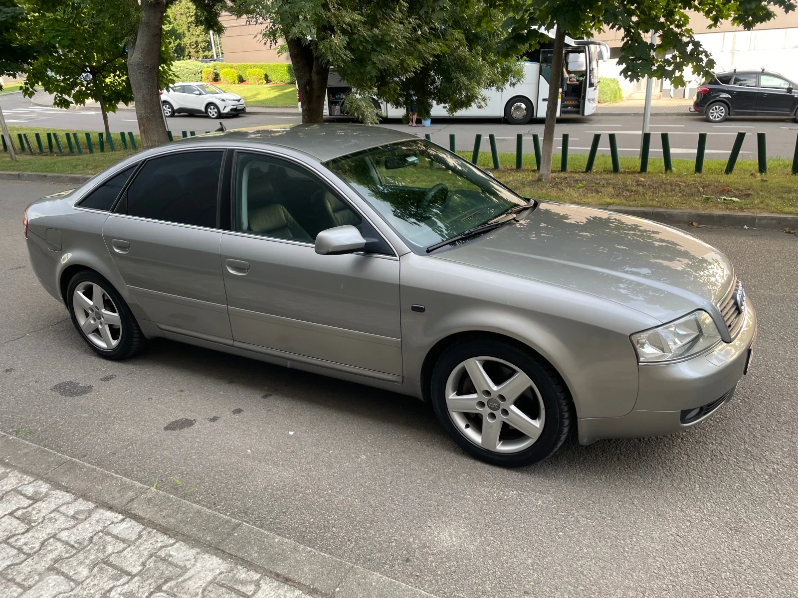 Audi A6 2.5- 180кс 4Х4, снимка 4 - Автомобили и джипове - 55234108