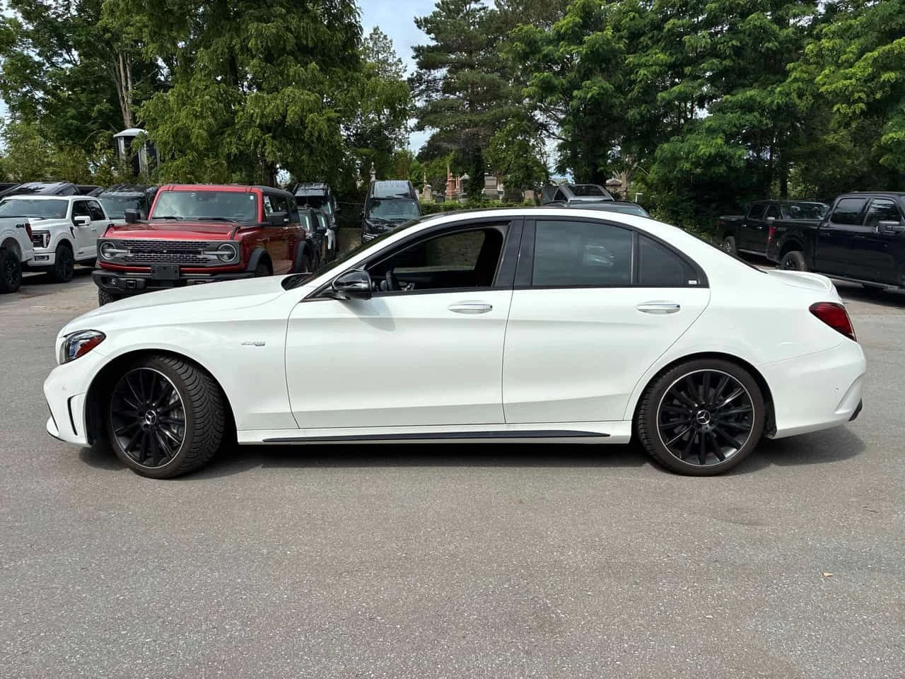 Mercedes-Benz C 43 AMG | CARFAX | БЕЗ ПЪРВОНАЧАЛНА ВНОСКА, снимка 3 - Автомобили и джипове - 55264560