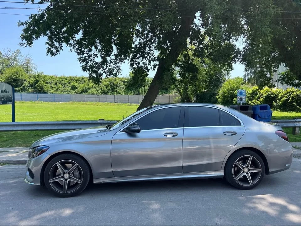 Mercedes-Benz C 300 * CARFAX * AMG PACK * АМБИЕНТНО * ПАНОРАМА, снимка 4 - Автомобили и джипове - 55464728