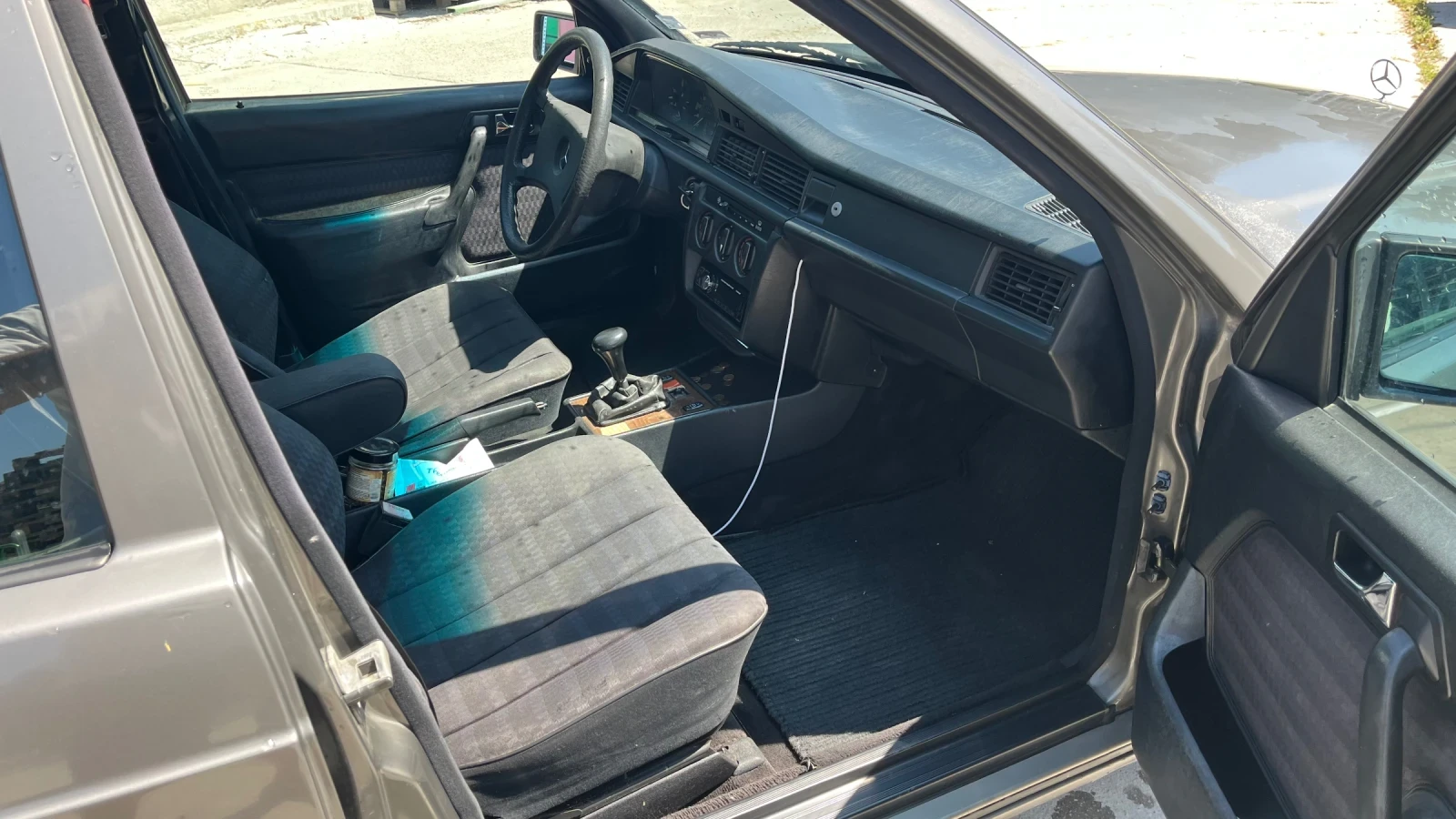 Mercedes-Benz 190, снимка 5 - Автомобили и джипове - 55613908