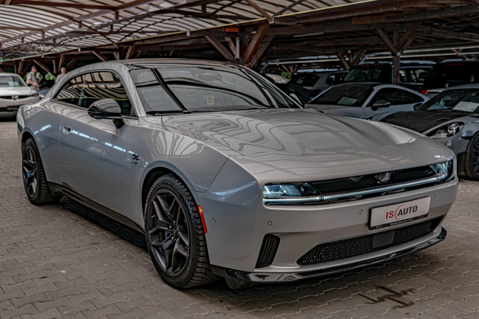 Dodge Charger Daytona EV R/T Stage1/AWD/HuD/Обдухване/Камера 360, снимка 3 - Автомобили и джипове - 55668168