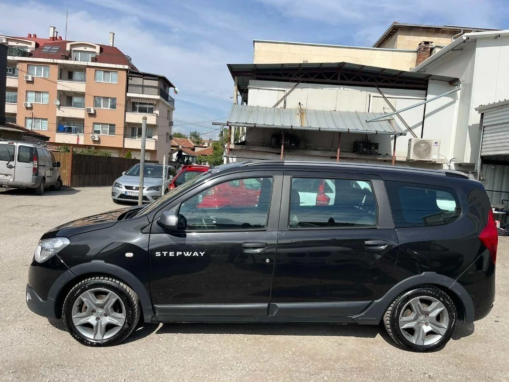 Dacia Lodgy 1.2 Stepway Е-6, снимка 3 - Автомобили и джипове - 55888427