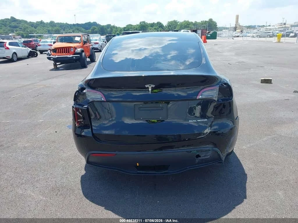 Tesla Model Y * LONG RANGE DUAL MOTOR ALL WHEEL DRIVE * CARFAX *, снимка 5 - Автомобили и джипове - 56185989