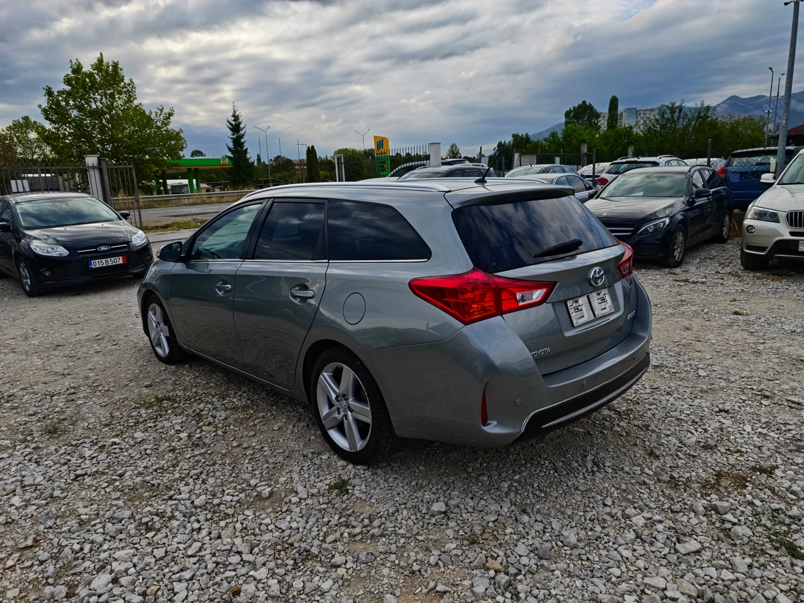 Toyota Auris 2.0D4D Full, снимка 8 - Автомобили и джипове - 56282333