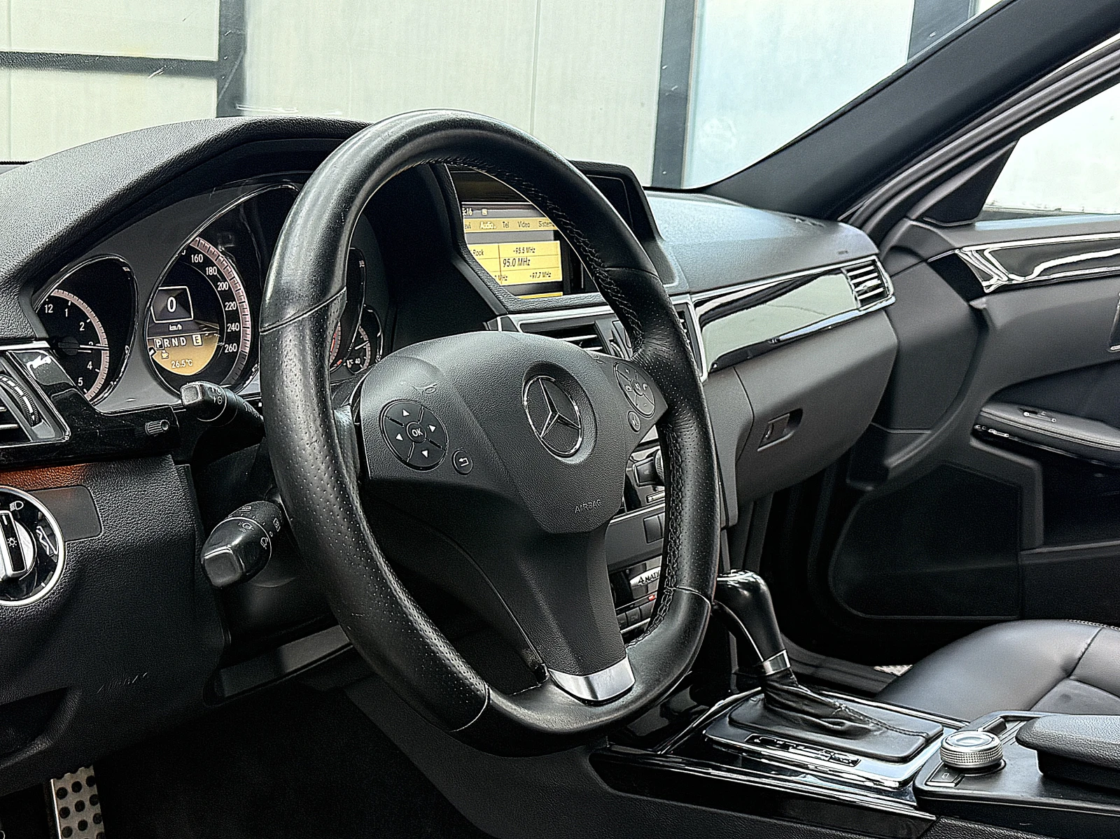 Mercedes-Benz E 250 4-Matic/AMG/Line/TOP!!!!�������� ������ | Mobile.bg � ����������� 14
