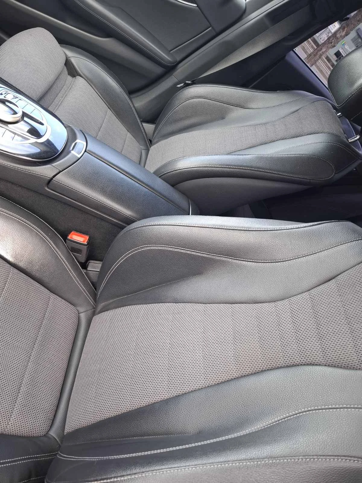 Mercedes-Benz E 220, снимка 15 - Автомобили и джипове - 56728338
