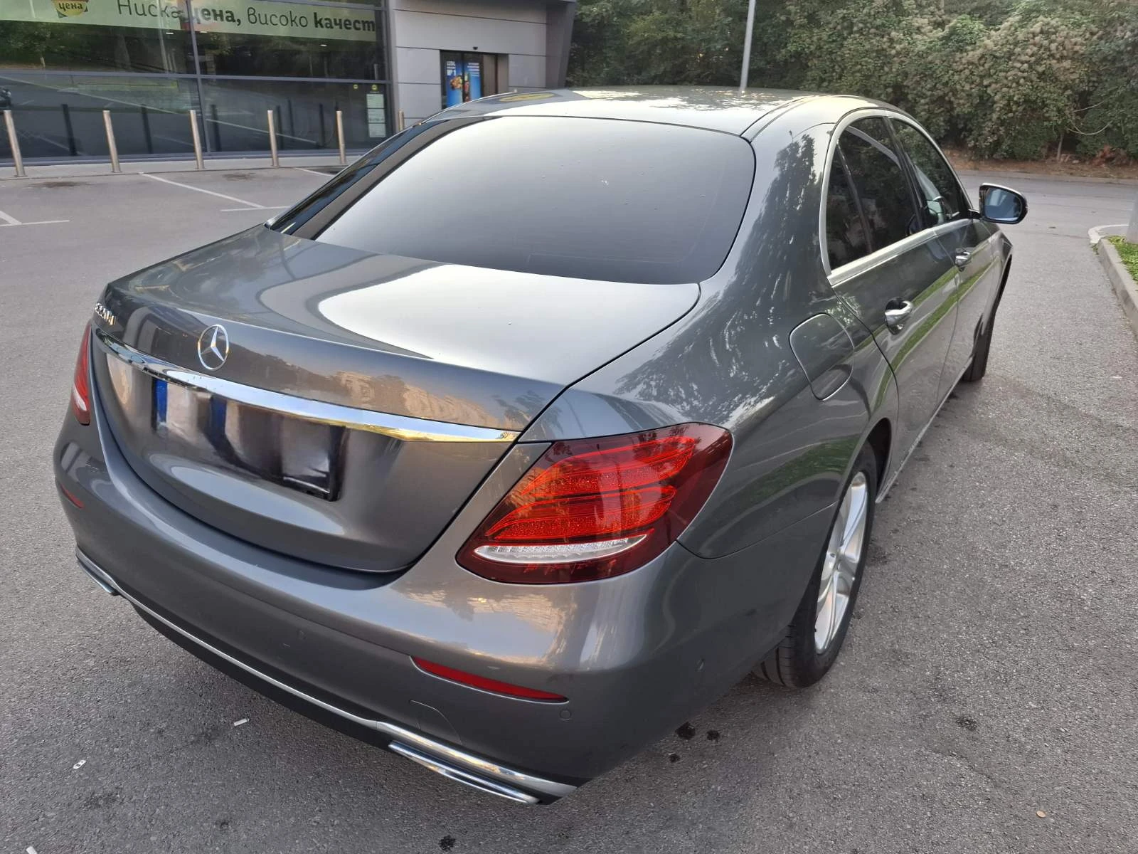 Mercedes-Benz E 220, снимка 7 - Автомобили и джипове - 56728338