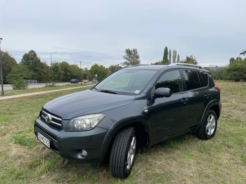 Toyota Rav4, снимка 1 - Автомобили и джипове - 47300584