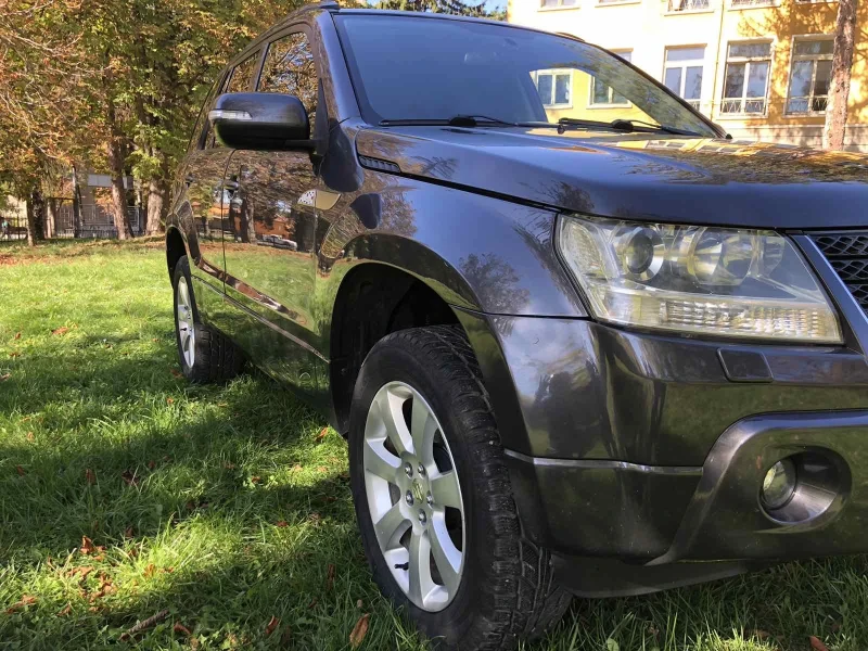 Suzuki Vitara limited edition, снимка 2 - Автомобили и джипове - 47708373