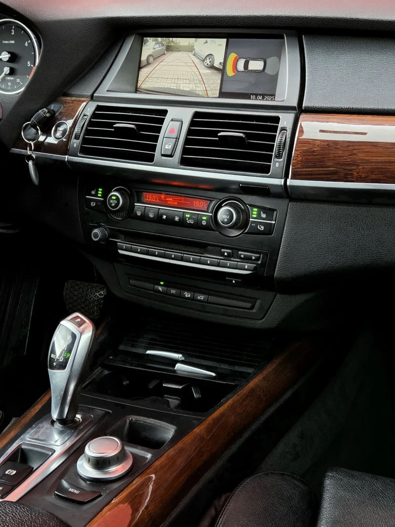 BMW X5 3.0SD 7-Местен Регистриран !, снимка 13 - Автомобили и джипове - 51417311
