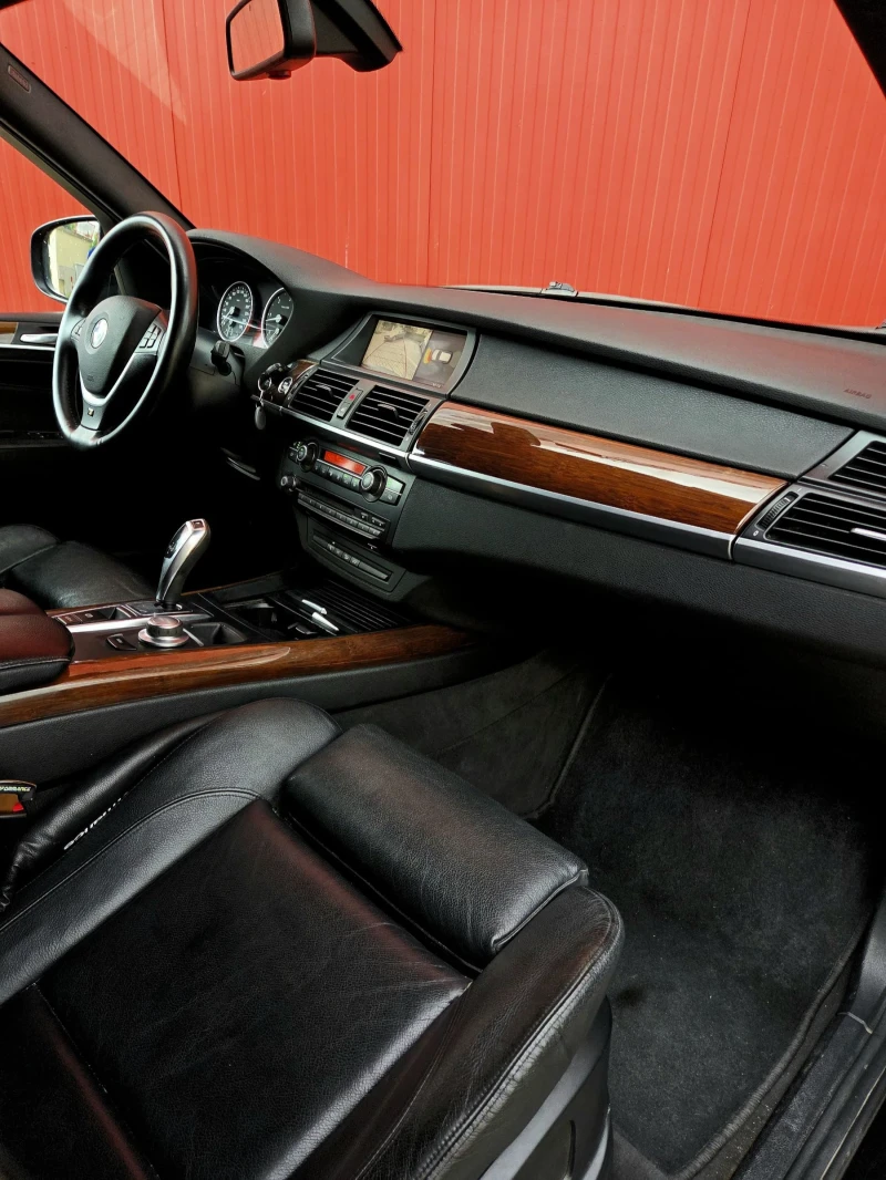 BMW X5 3.0SD 7-Местен Регистриран !, снимка 15 - Автомобили и джипове - 51417311