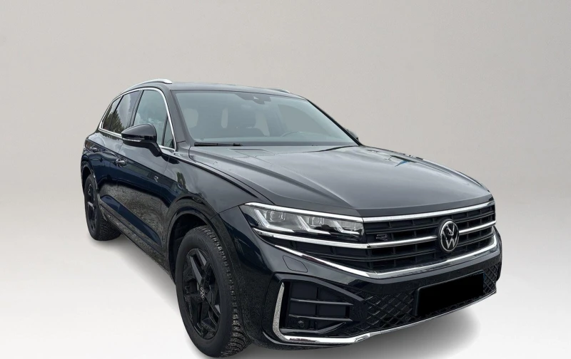 VW Touareg 3.0TD* R-LINE* HEAD-UP* DISTR* CAM* MEMORY* , снимка 2 - Автомобили и джипове - 52707324