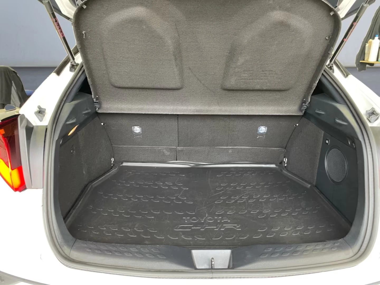 Toyota C-HR 2.0/LOUNGE/184HP/HYBRID/LED/ACC/CAM/SMARTKEY/351f - изображение 7