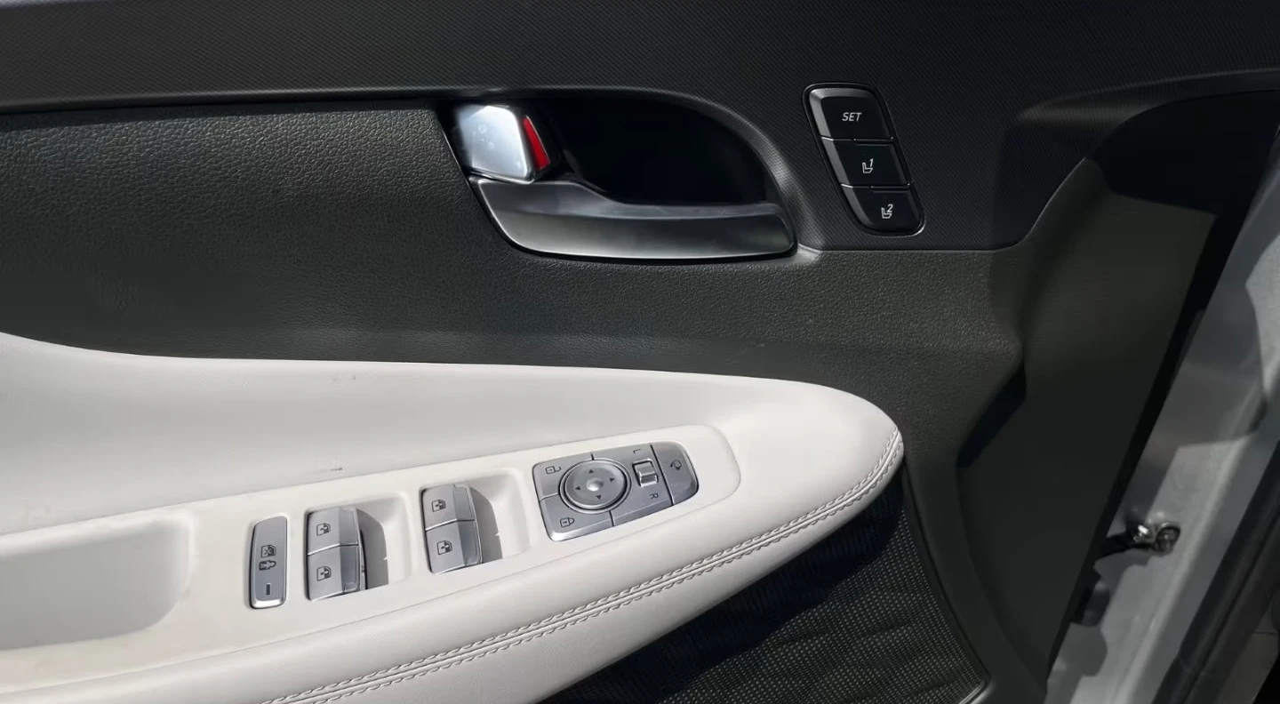 Hyundai Santa fe 1.6T-GDI/SIGNATURE/230HP/HYBRID/4WD/HUD/LED/371f | Mobile.bg   12