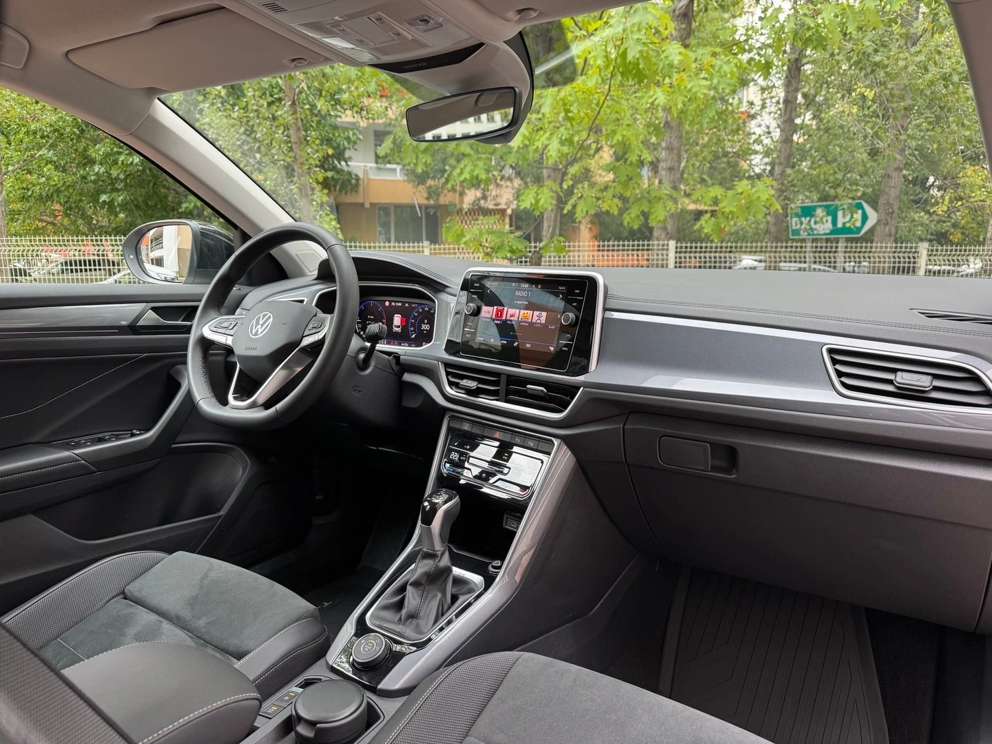 VW T-Roc VW T- Roc Style 2.0 TDI SCR 4MOTION DSG - изображение 8