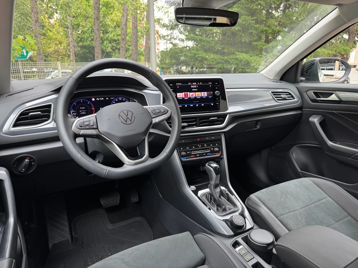 VW T-Roc VW T- Roc Style 2.0 TDI SCR 4MOTION DSG - изображение 4