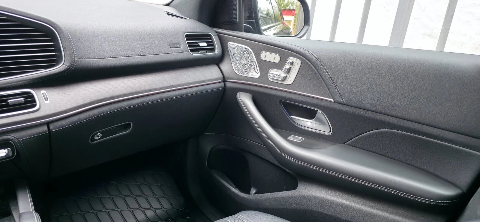 Mercedes-Benz GLE 400  4Matic* AMG* Head-Up* 360* Pano | Mobile.bg — изображение 15
