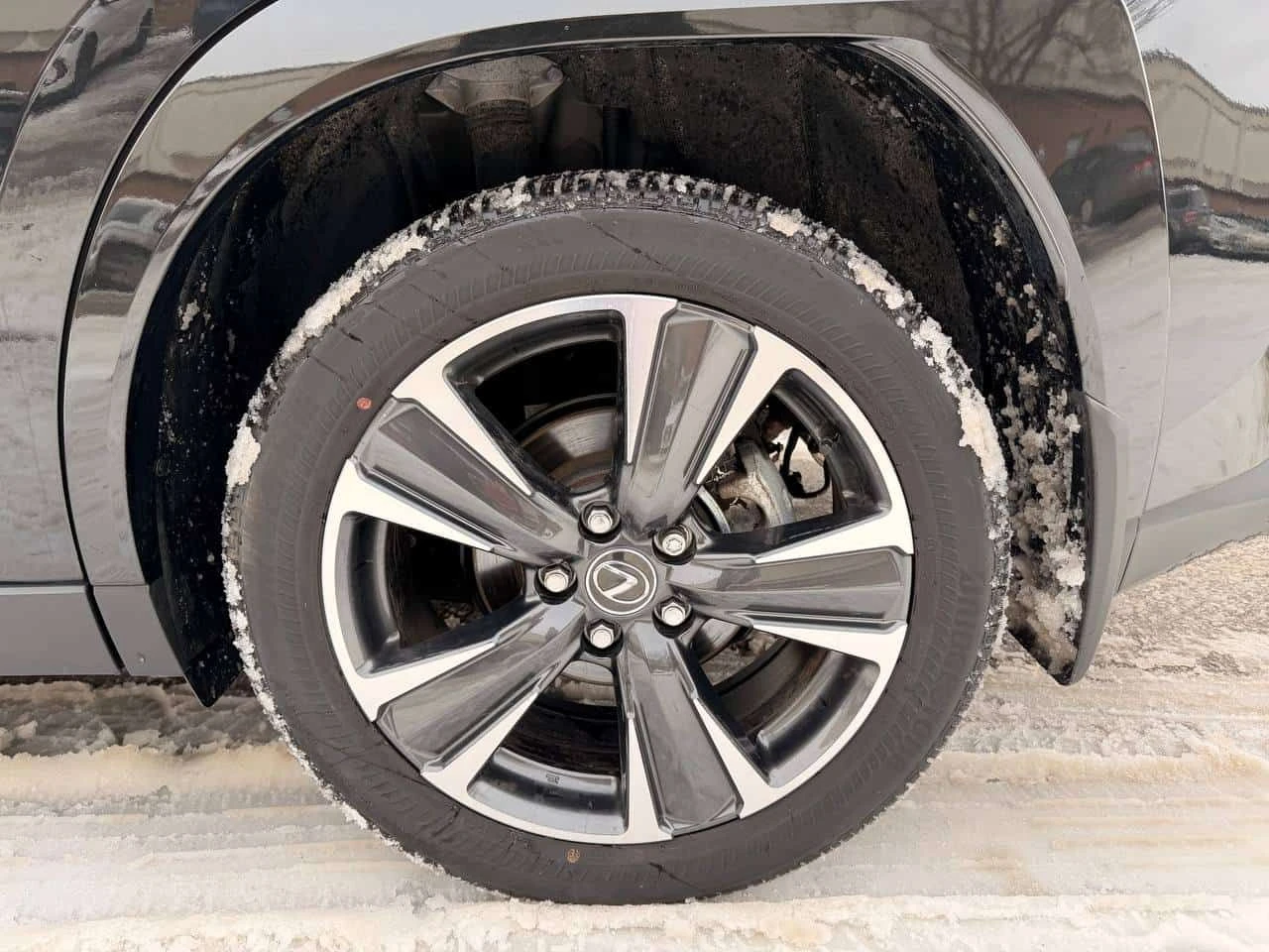 Lexus UX 300h * 300h * ДИСТРОНИК * СЛЕДЕНЕ НА ЛЕНТА * КАМЕРА - изображение 7