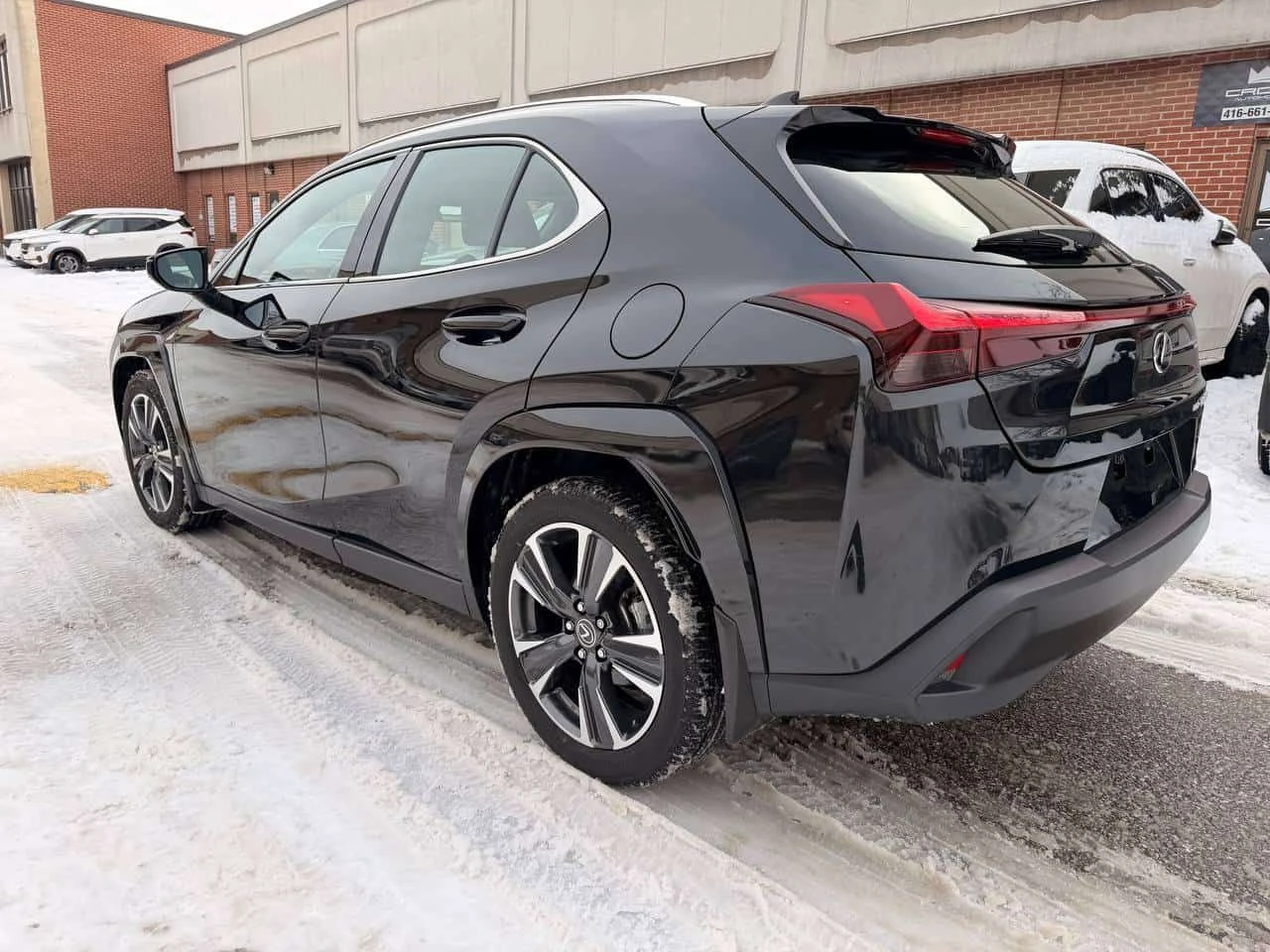 Lexus UX 300h * 300h * ДИСТРОНИК * СЛЕДЕНЕ НА ЛЕНТА * КАМЕРА - изображение 2