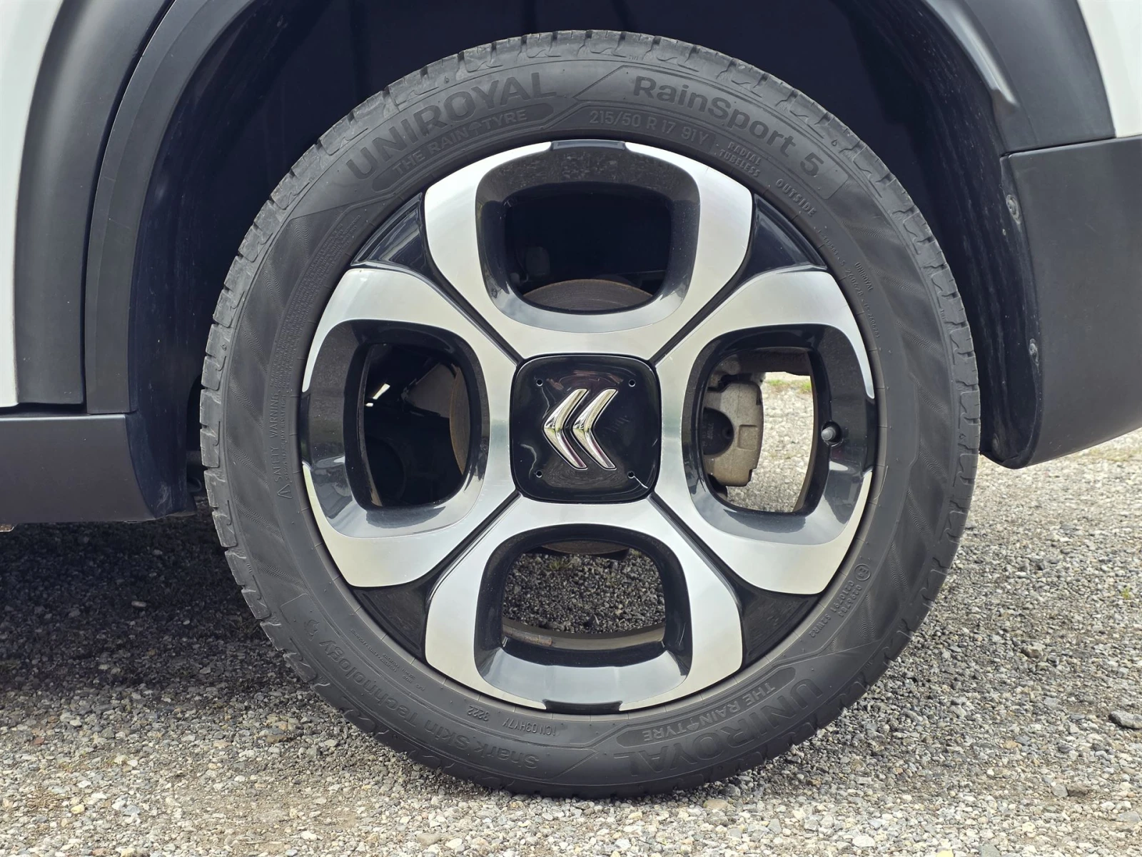 Citroen C3 Aircross 1.2 PureTech Shine Panorama, снимка 17 - Автомобили и джипове - 54194393