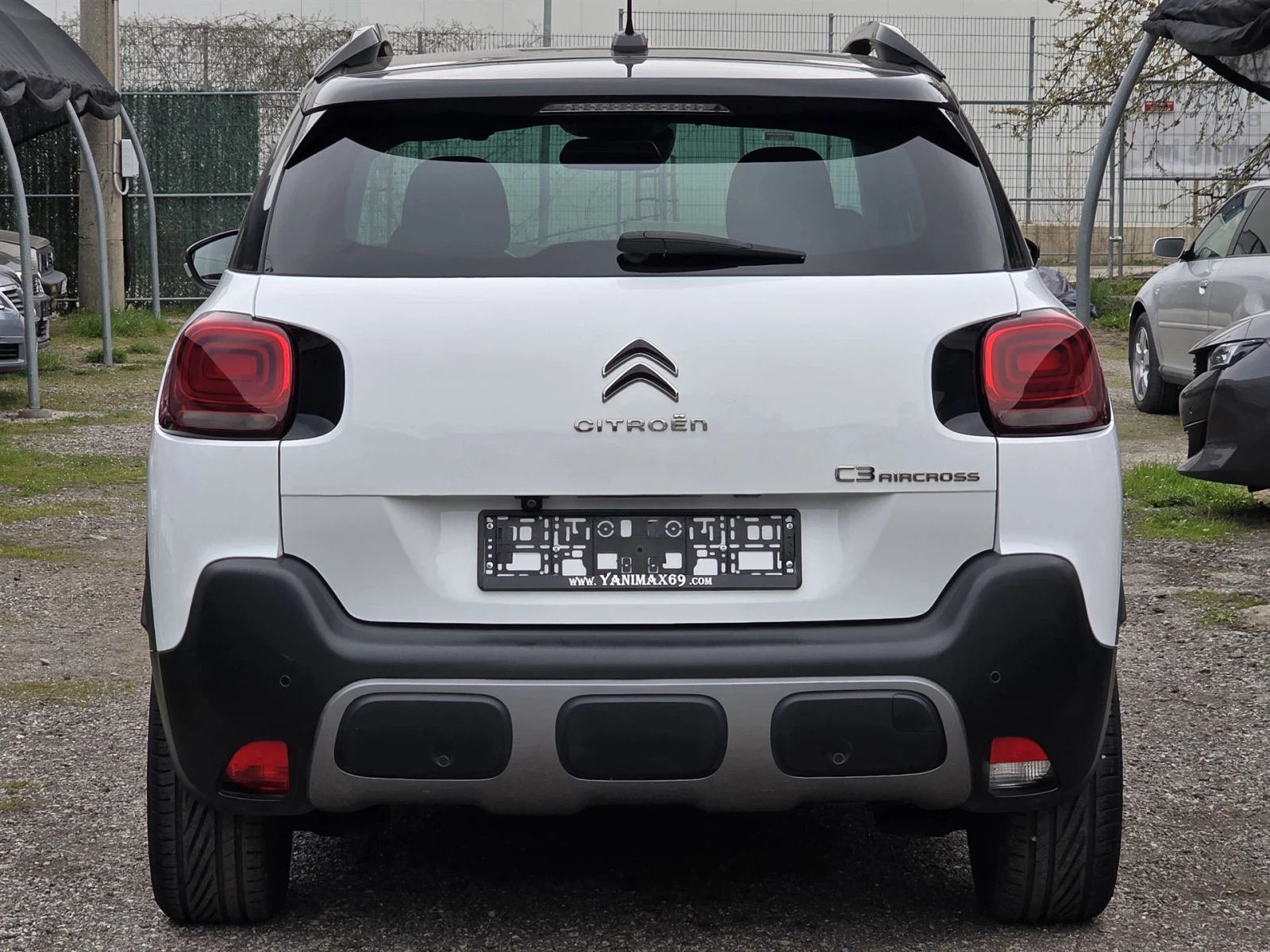 Citroen C3 Aircross 1.2 PureTech Shine Panorama, снимка 6 - Автомобили и джипове - 54194393
