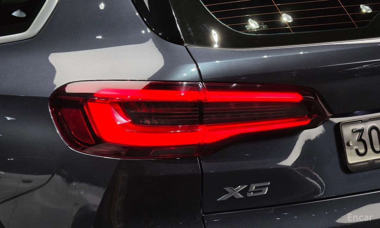 BMW X5 ДИСТРОНИК * ОБДУХВАНЕ * HEAD-UP * H/K, снимка 9 - Автомобили и джипове - 55187353