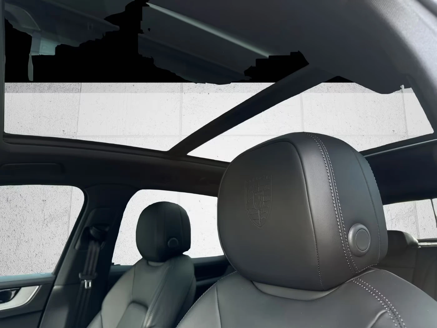 Porsche Cayenne E-HYBRID BLACK-PAKET BOSE PANORAMA 360 CHRONO, снимка 14 - Автомобили и джипове - 55211533