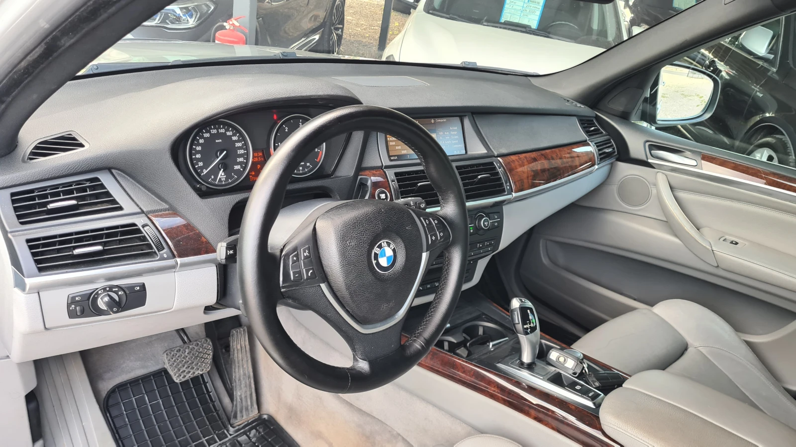 BMW X5 SWISS-3.5sd., снимка 8 - Автомобили и джипове - 55449955