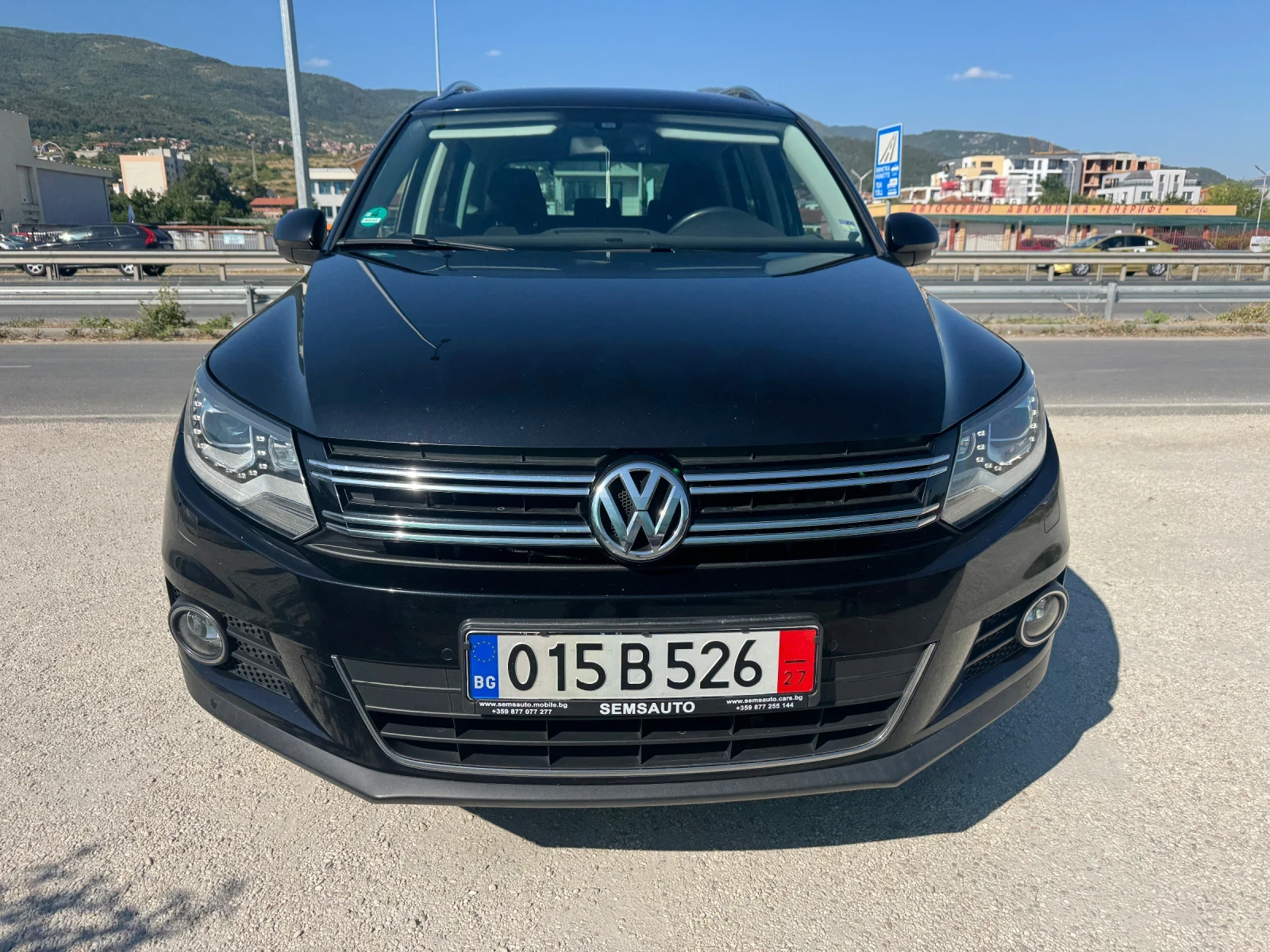 VW Tiguan 2.0 TDI BMT* 4MOTION * DSG * Sport & Style* , снимка 2 - Автомобили и джипове - 55494854