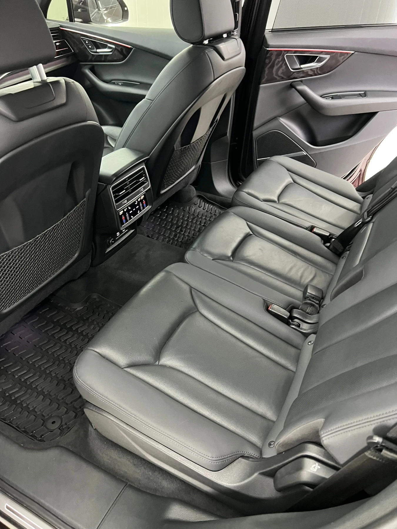 Audi Q7 S-Line, снимка 7 - Автомобили и джипове - 55875720