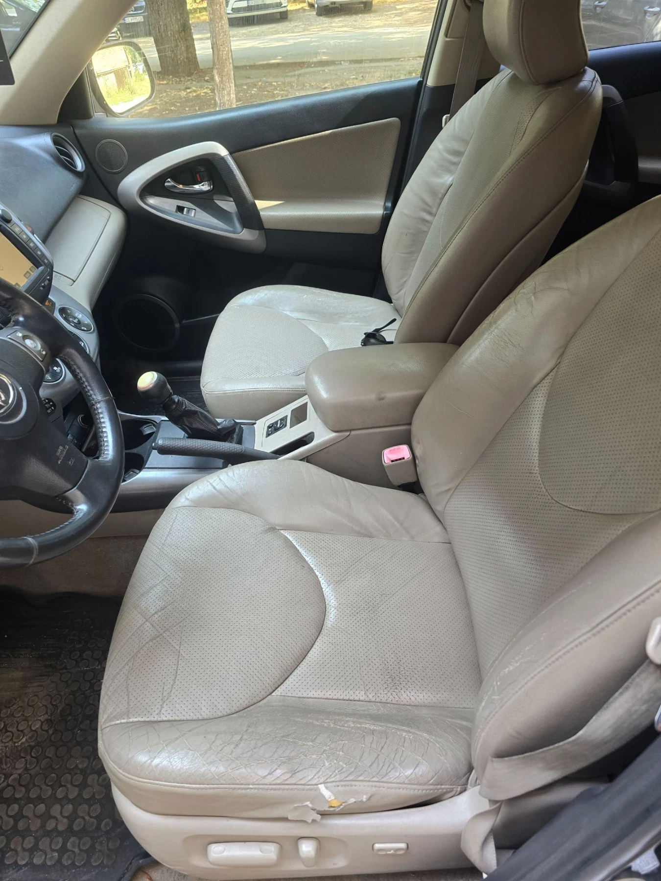 Toyota Rav4, снимка 6 - Автомобили и джипове - 56256162