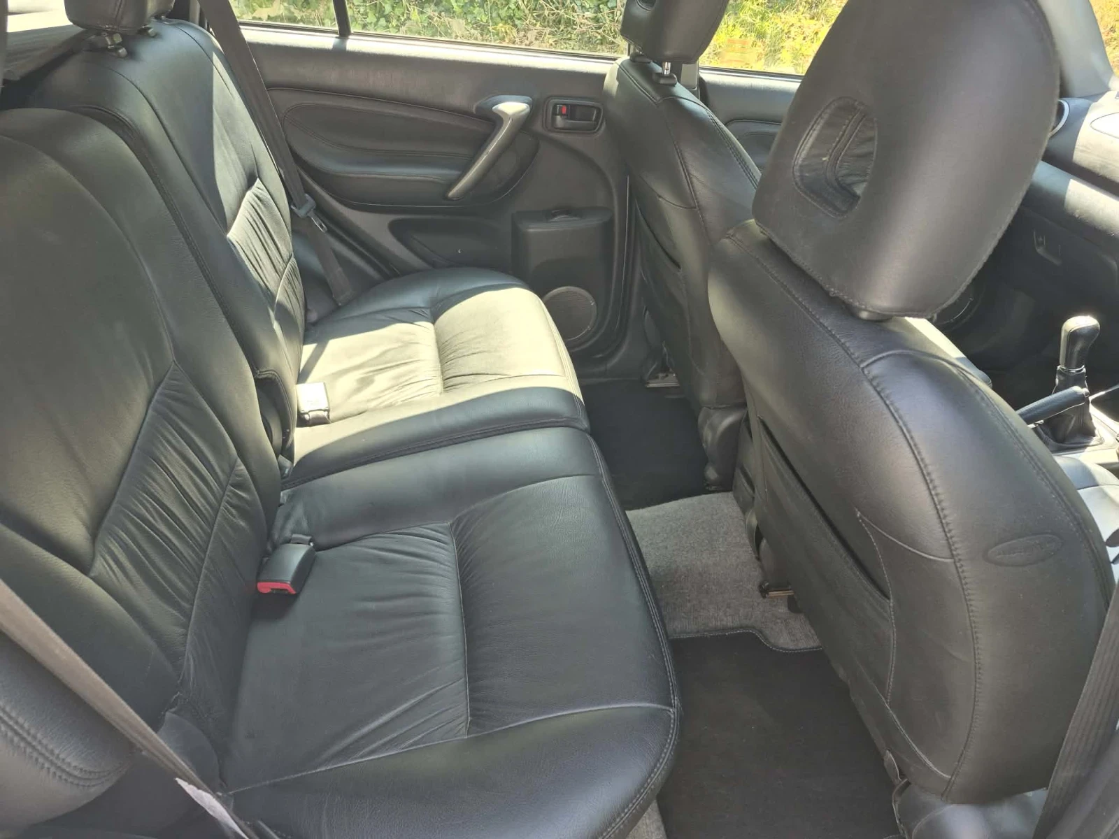Toyota Rav4, снимка 5 - Автомобили и джипове - 56273165