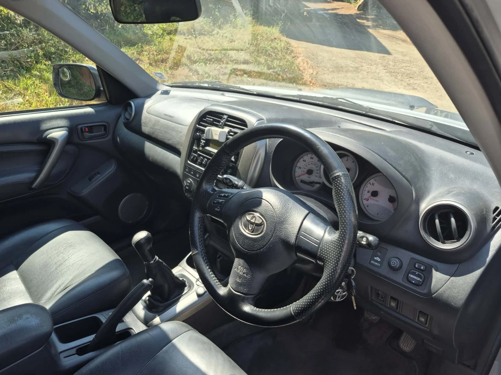 Toyota Rav4, снимка 4 - Автомобили и джипове - 56273165