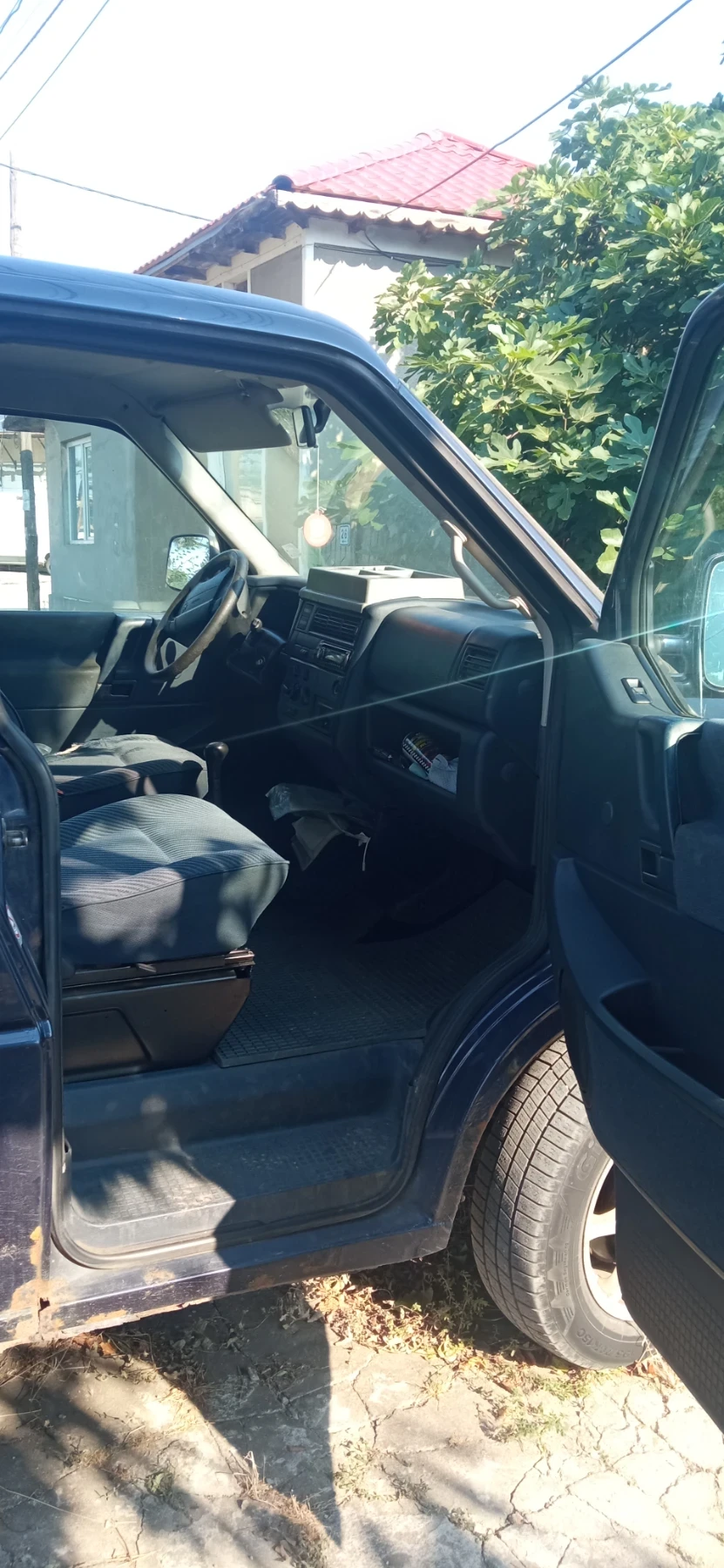 VW Caravelle, снимка 5 - Бусове и автобуси - 55600835