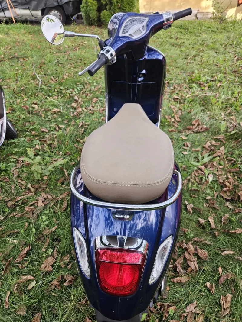 Vespa Primavera Нова!!! 1680км Първи собственик!, снимка 7 - Мотоциклети и мототехника - 51979664