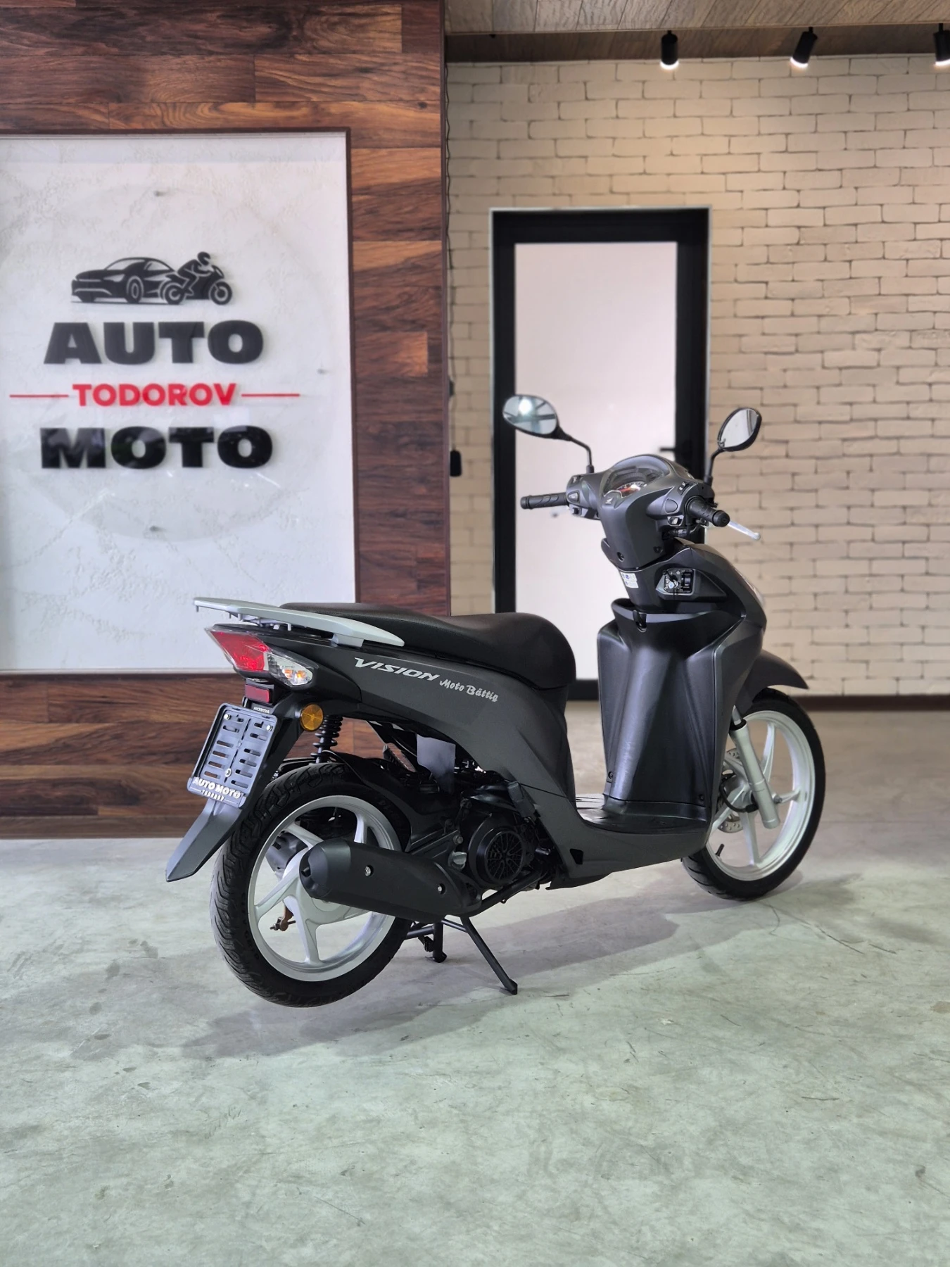 Honda Vision 110 START/STOP 8000км!!! Нов внос от ШВЕЙЦАРИЯ!!!, снимка 7 - Мотоциклети и мототехника - 54206473