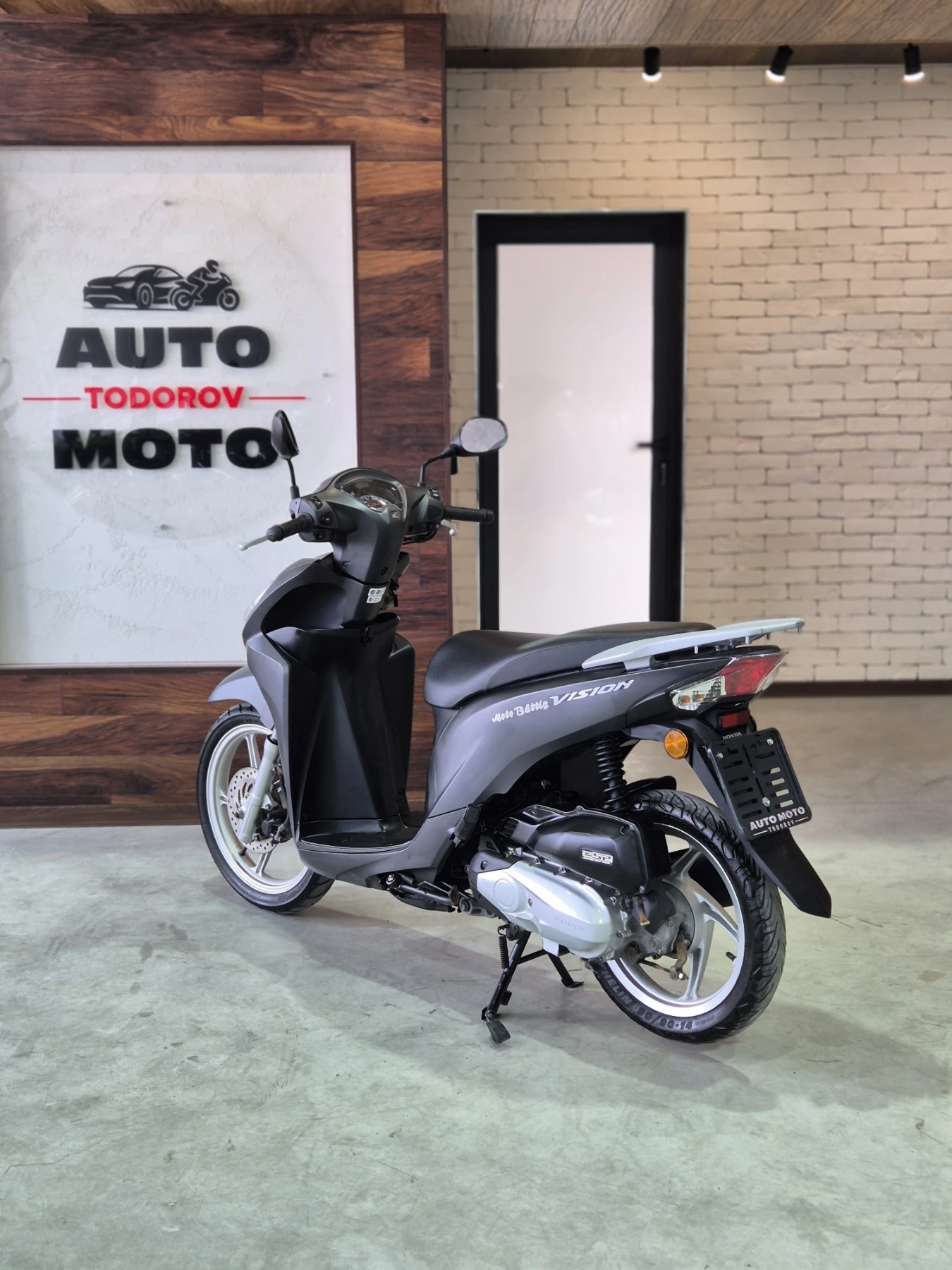 Honda Vision 110 START/STOP 8000км!!! Нов внос от ШВЕЙЦАРИЯ!!!, снимка 5 - Мотоциклети и мототехника - 54206473