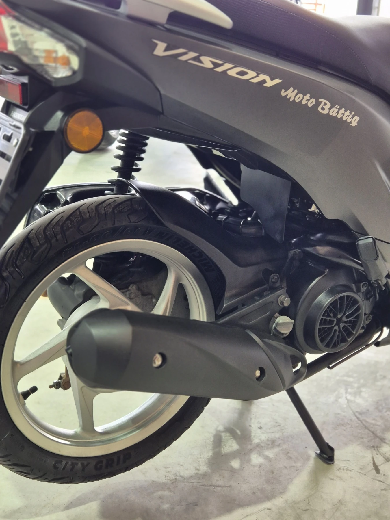 Honda Vision 110 START/STOP 8000км!!! Нов внос от ШВЕЙЦАРИЯ!!!, снимка 13 - Мотоциклети и мототехника - 54206473