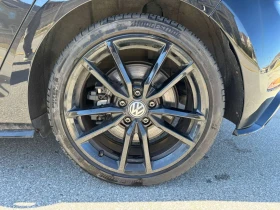 VW Golf R *  РЪЧНИ СКОРОСТИ * CARFAX * KEYLESS * ПОДГРЕВИ, снимка 14