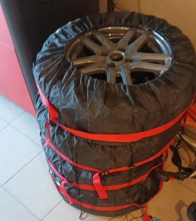Renault Clio Moschino Edition 53000km, снимка 13
